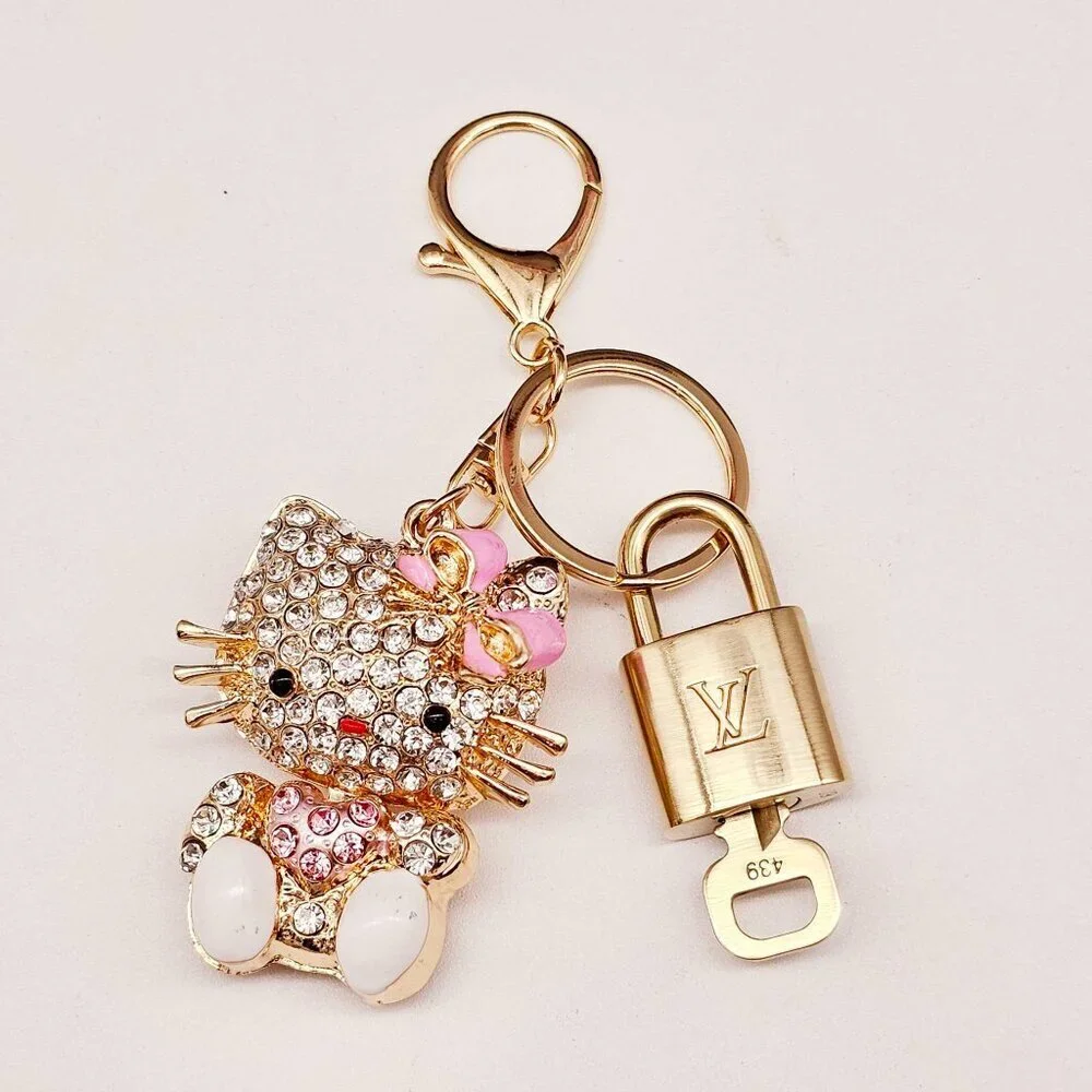 LV Authentic Gold Padlock 🔒 Key Set w/ Unbranded Hello Kitty Keychain Charm